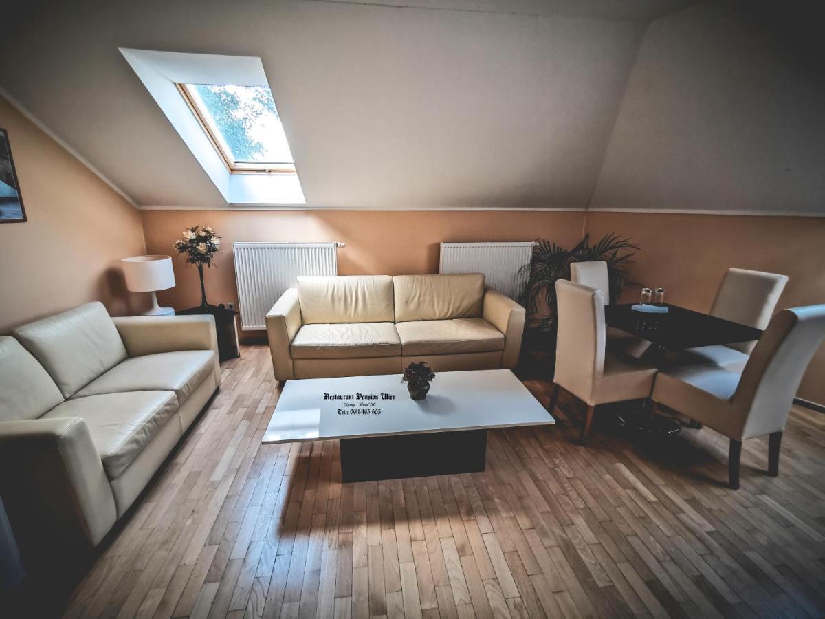Restaurant Pansion Wien Cierny Brod Экстерьер фото